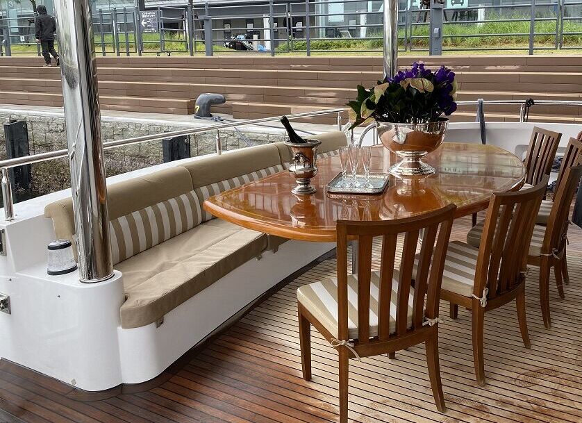 Richesse Horizon CC105 Exterior Dining