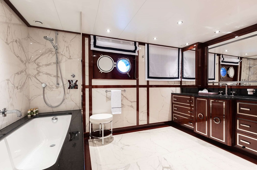 Force-Blue-Royal-Denship-70 metre Interior VIP stateroom ensuite bathroom