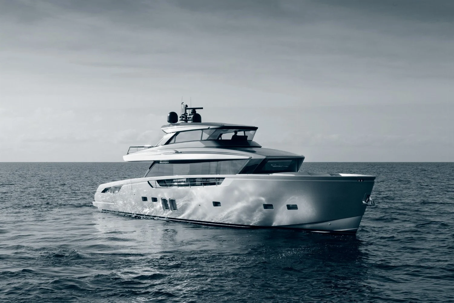 Discover the Sanlorenzo SX76: A Perfect Blend of Elegance and Innovation