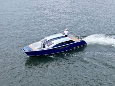 Vaudrey Miller Limo Tender (insert)