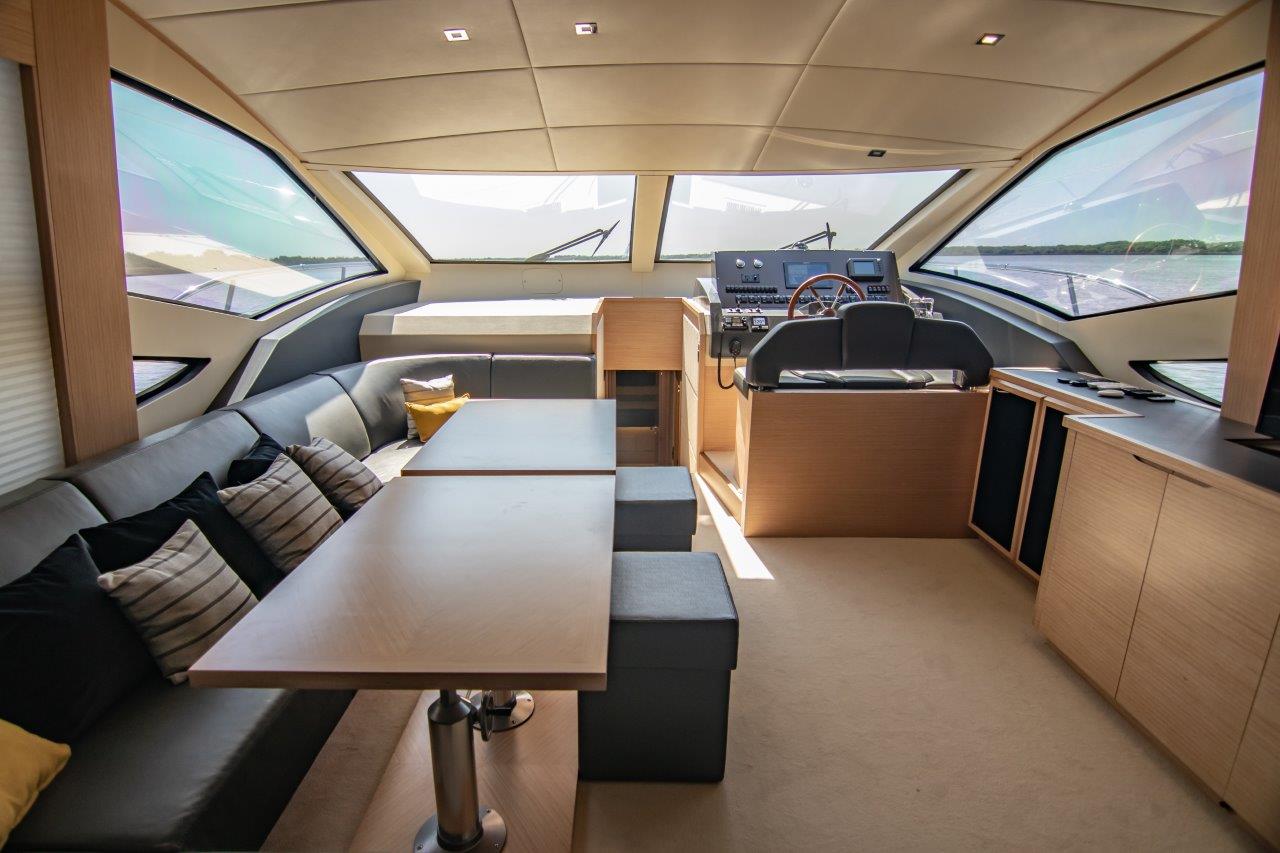 Segue flybridge yacht for sale ()