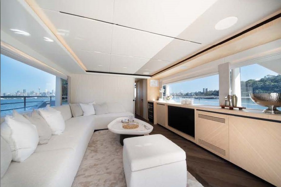 Nomad Yacht for Sale Gulf Craft ()