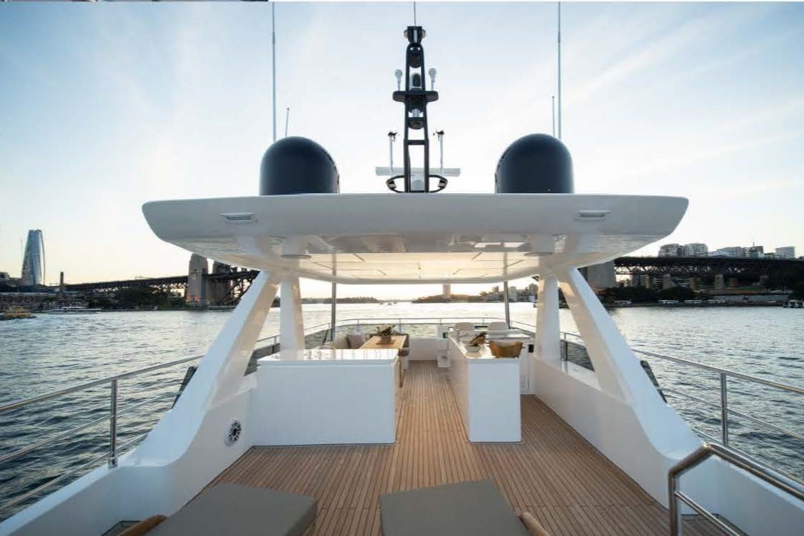 Nomad Yacht for Sale Gulf Craft ()