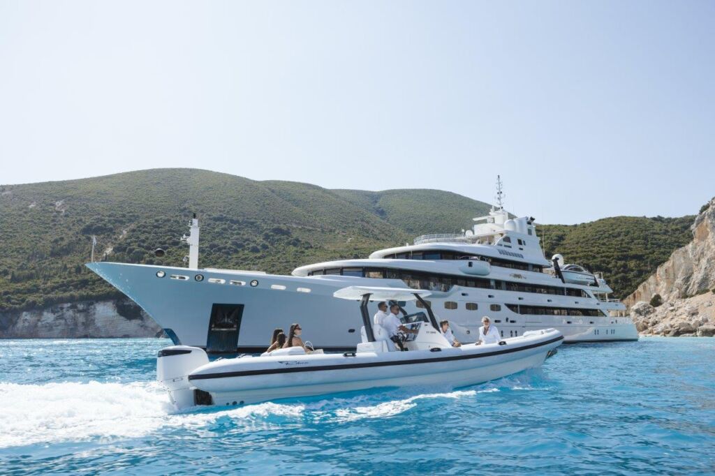 Superyacht for Charter Emir