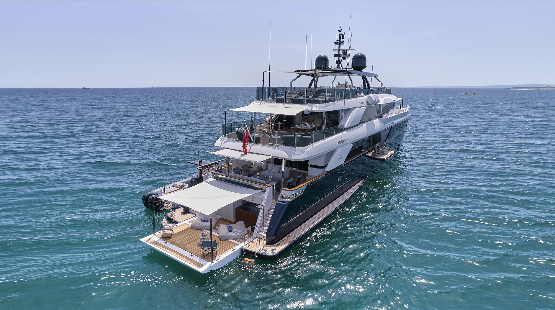 Sold News: 42m Custom Line HORIZON embarks on its new journey