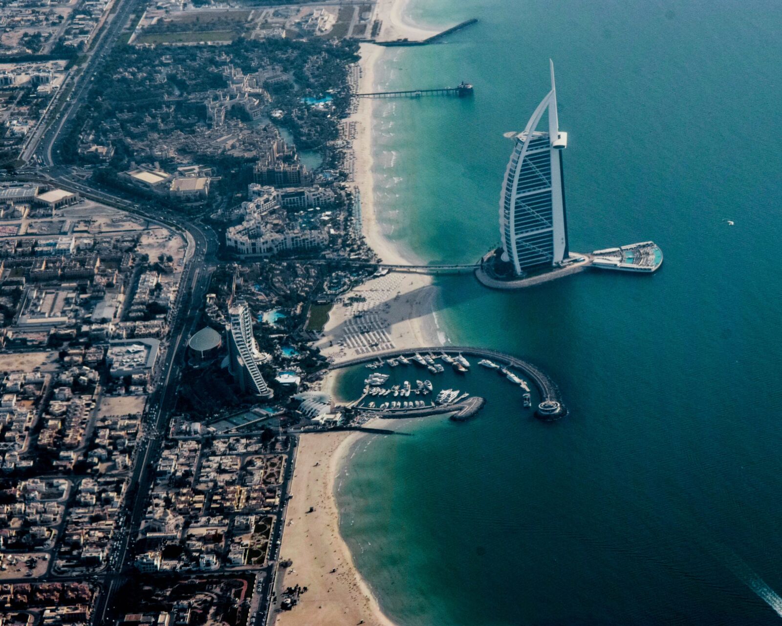 Exploring Dubai Beyond the Dubai Yacht Show