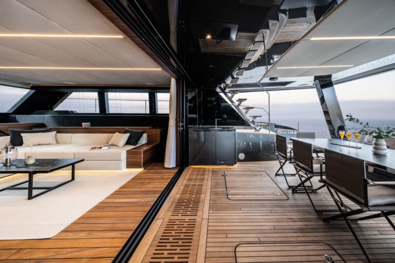 Sunreef Power ECO DOUBLE HAPPINESS