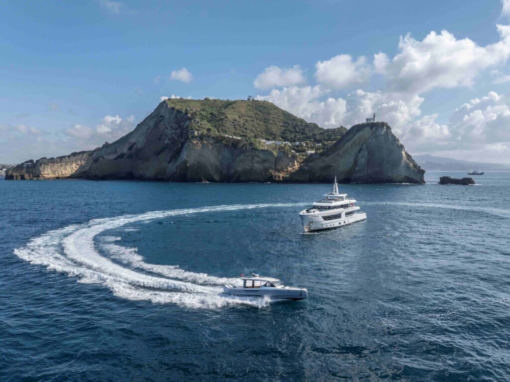 DJI D RED LR Yacht BABBO - 43m Explorer for charter