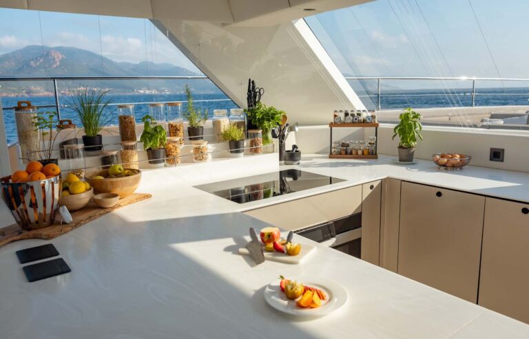 VOLTAIRE Sunreef Catamaran ()