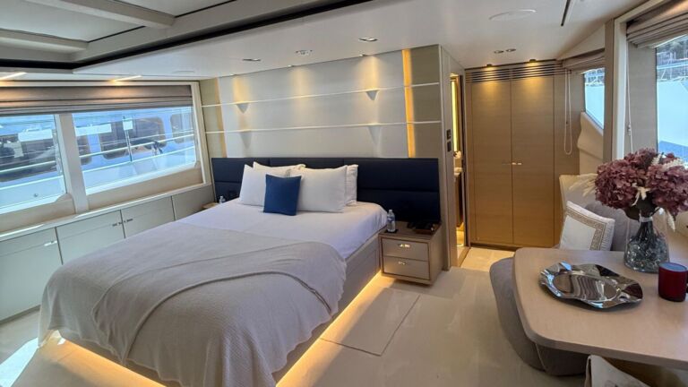 ADROMELIA m Princess Yacht for sale ()