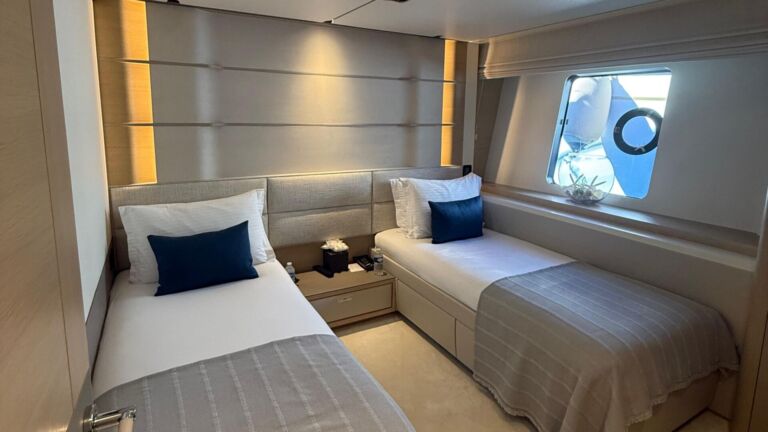 ADROMELIA m Princess Yacht for sale ()