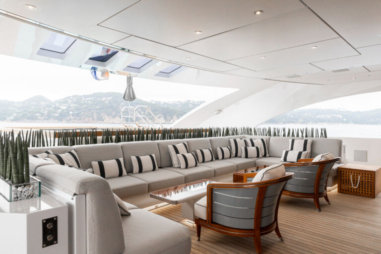 Charter Yacht GAJA Hessen ()
