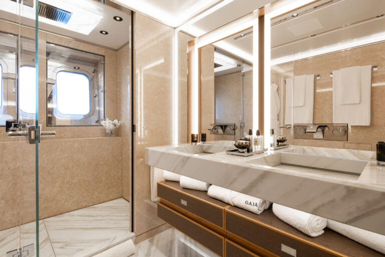 Charter Yacht GAJA Hessen ()