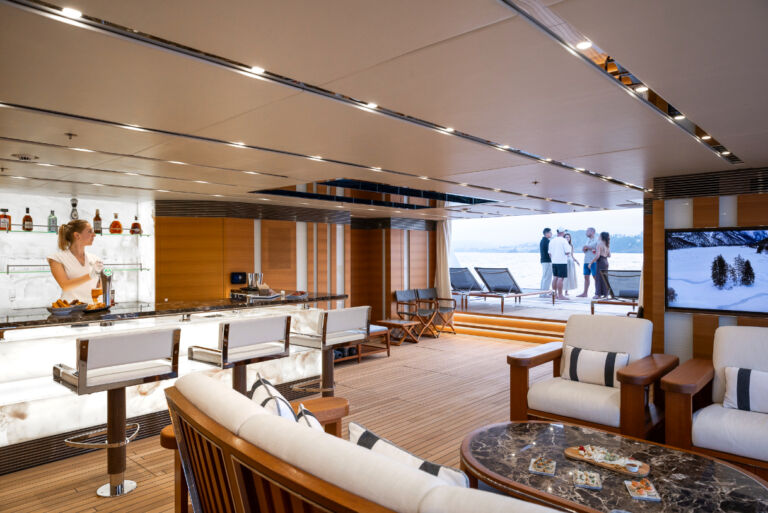 Charter Yacht GAJA Hessen ()