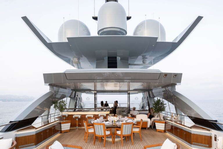 Charter Yacht GAJA Hessen ()
