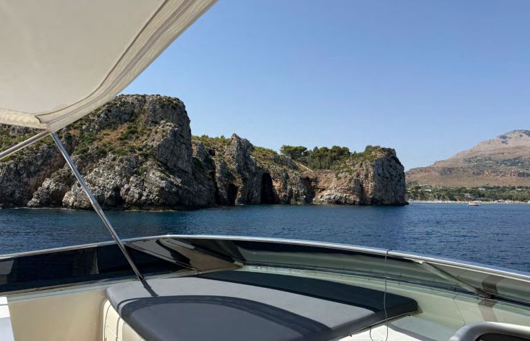 LAYAZULA foredeck sunpads