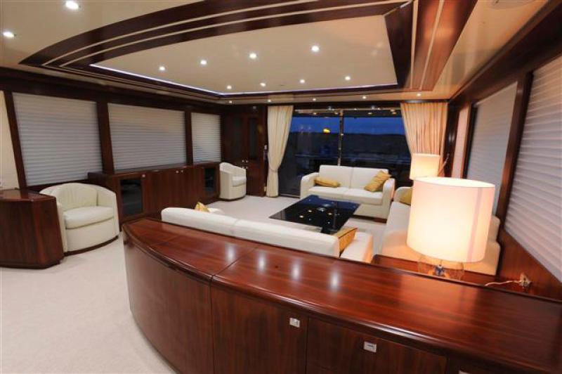 BLUE SAPPHIRE luxury yacht management