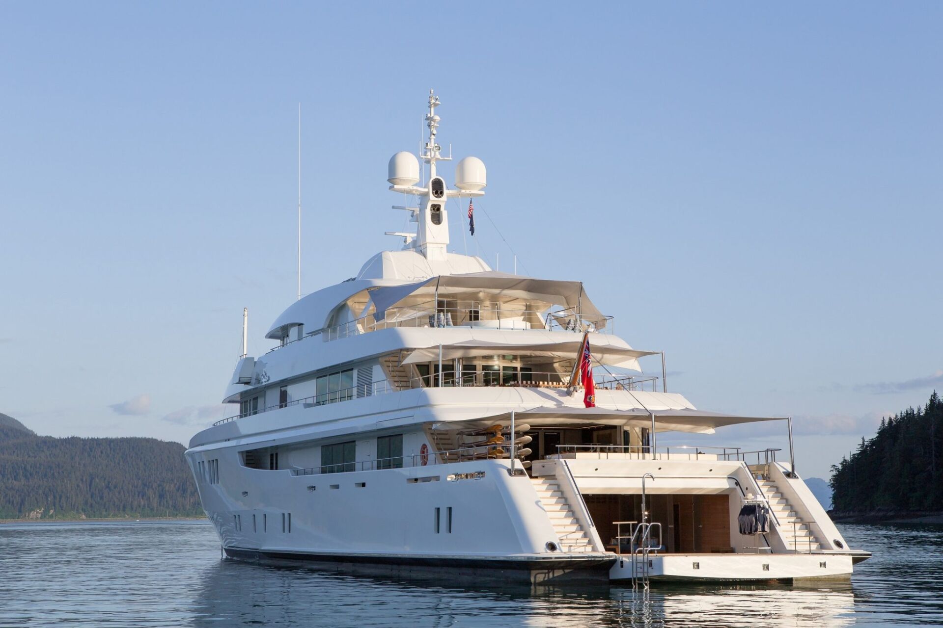 M/Y MERIDIAN featured in Forbes article on the FLIBS 2015