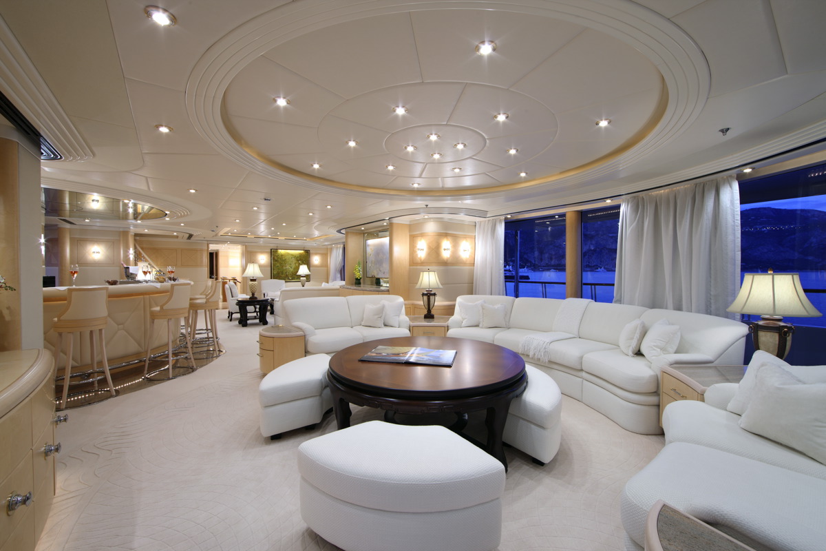 Capri luxury superyacht charter