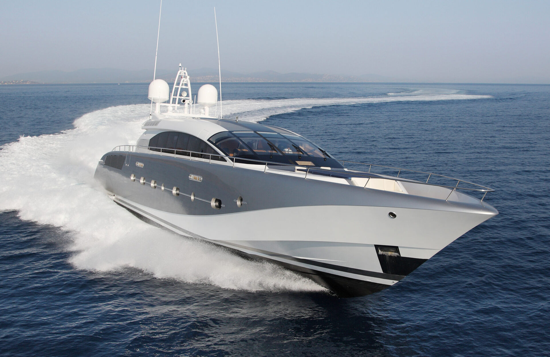 Motor yacht Shooting Star now for sale at Yachtzoo